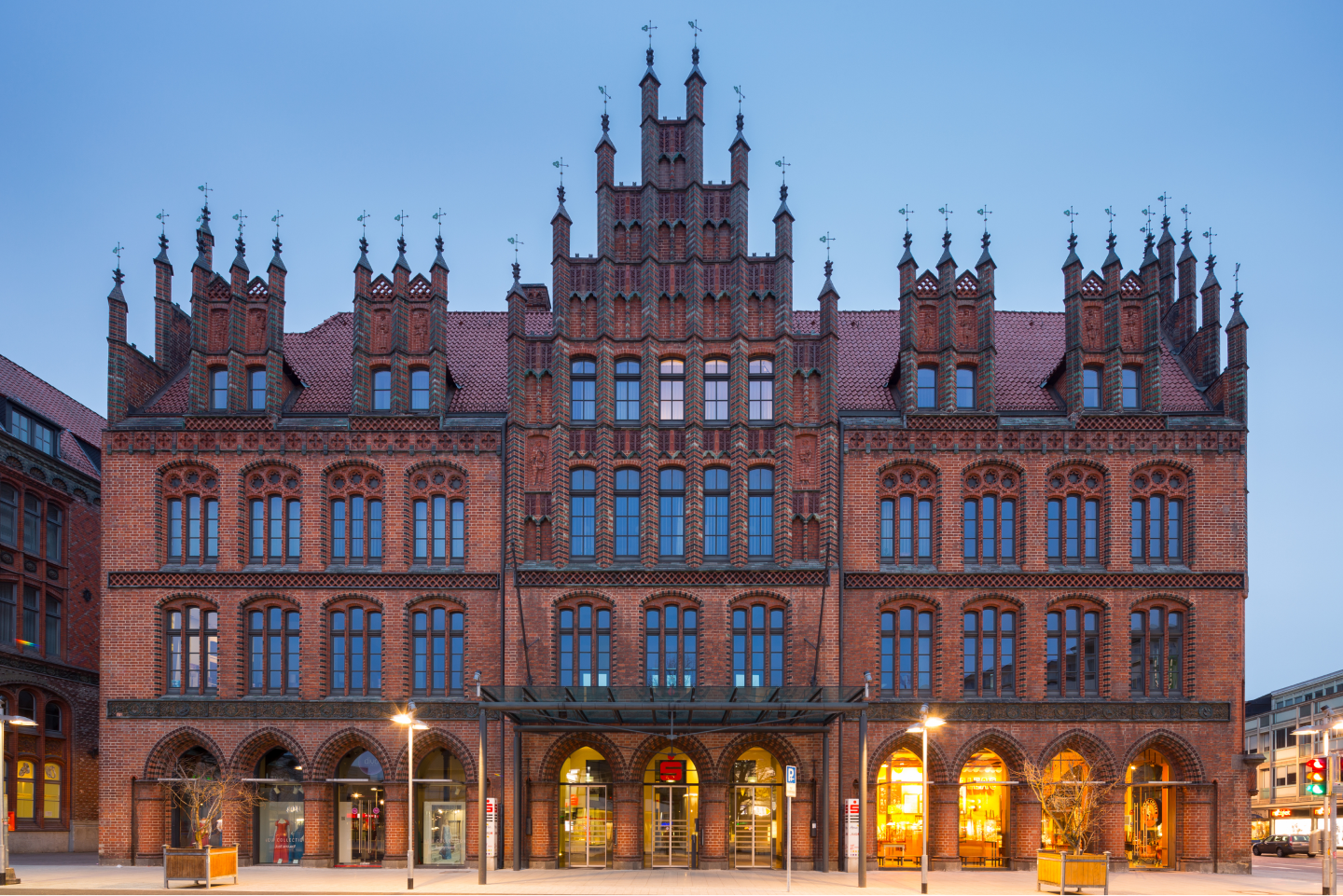 Hannover_old_townhall_Karmarschstrasse_Mitte_Hannover_Germany_01 2